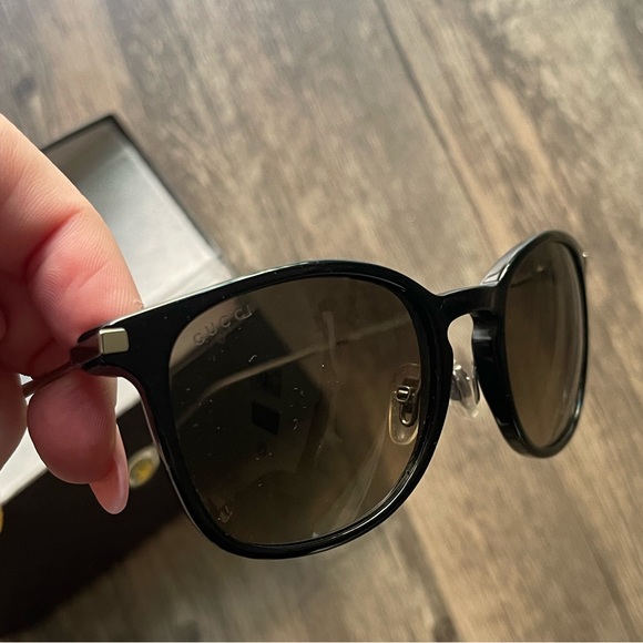 Gucci Sunglasses - Picture 2 of 6